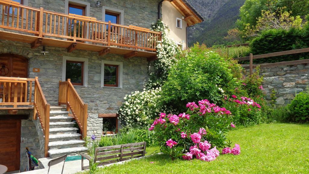 Maison Perriere - D'hotes & Jacuzzi Bed & Breakfast Saint-Vincent